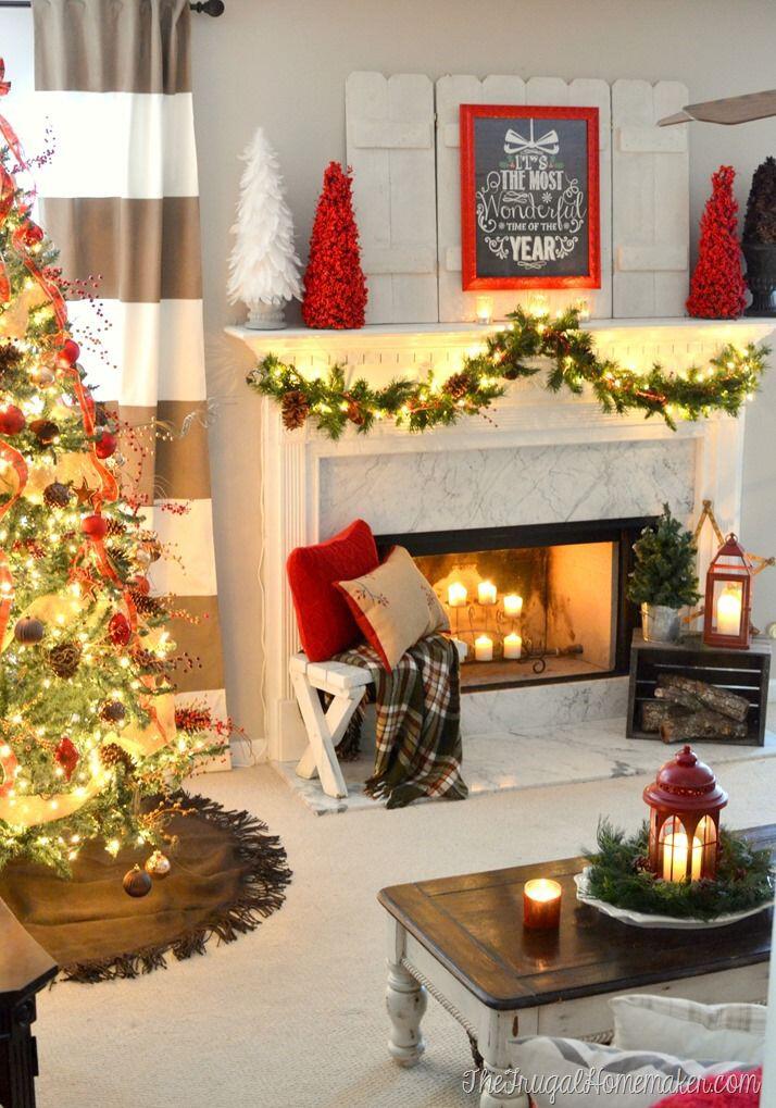 Beautiful Christmas decorations for your living room