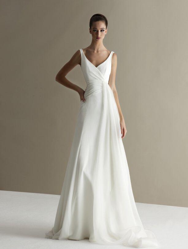 6 plain wedding dresses for chic and simple style ...